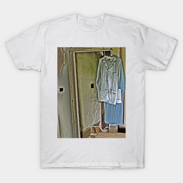 Ready For Bed T-Shirt by PaulLu